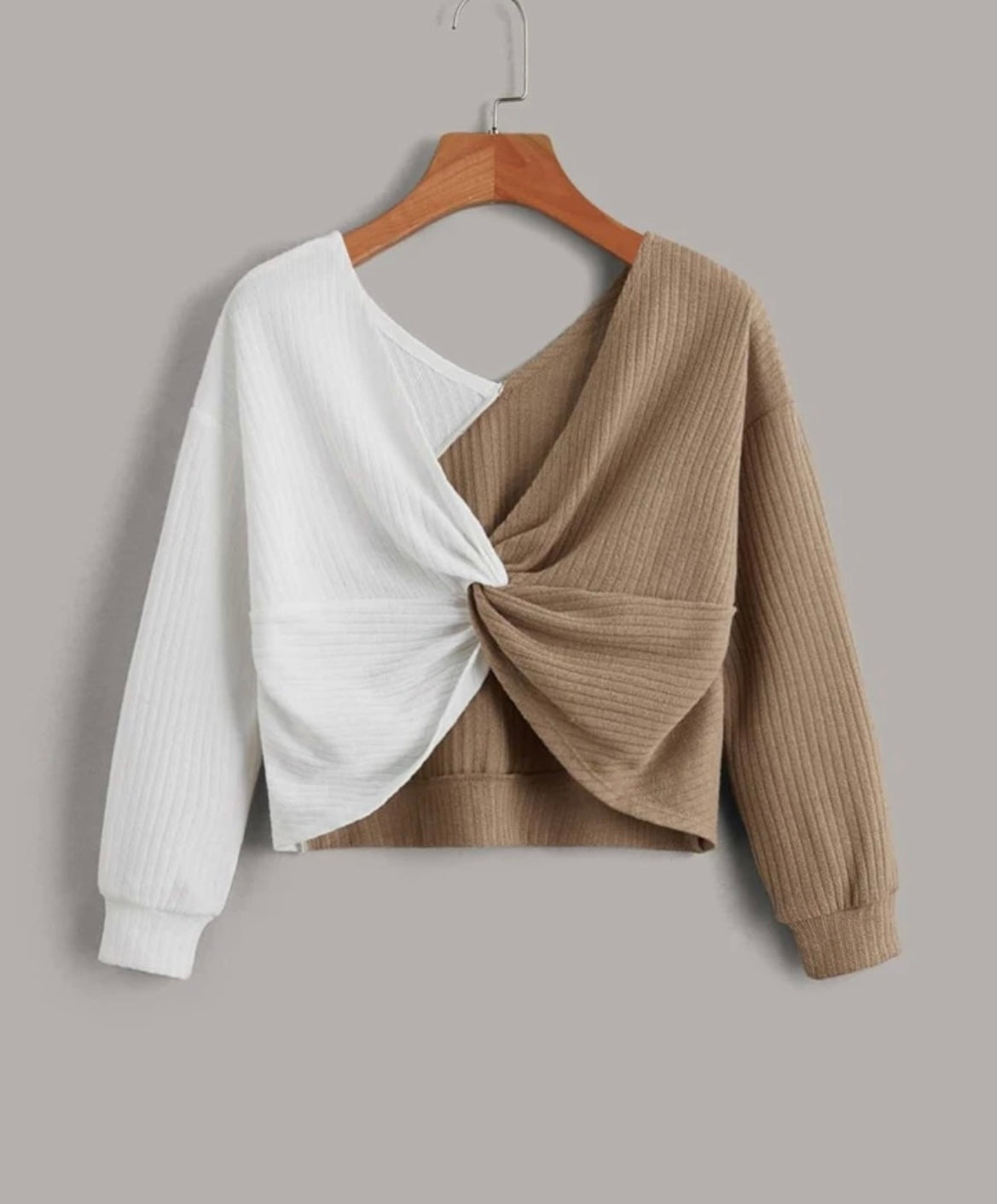 Two Tone Twist Front Drop Shoulder Sweatshirt X-LARGE